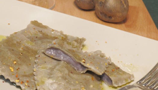 RAVIOLI con farina di piselli e patate viola