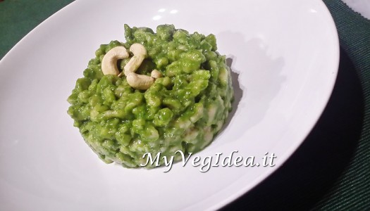 SPATZLE con farina di lenticchie  e PESTO DI CAVOLO NERO